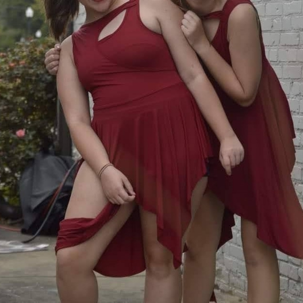 iFEiEL Red Lyrical Dance Costume size small but really runs big stretchy fabric